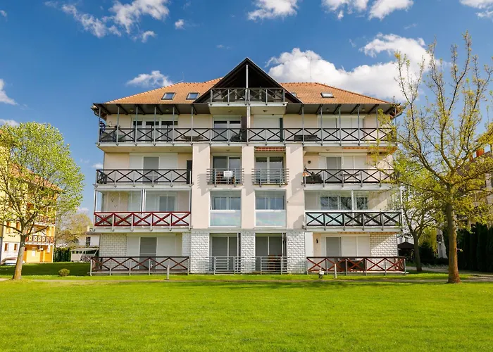 Апартаменты Maria By Interhome Балатонёсёд